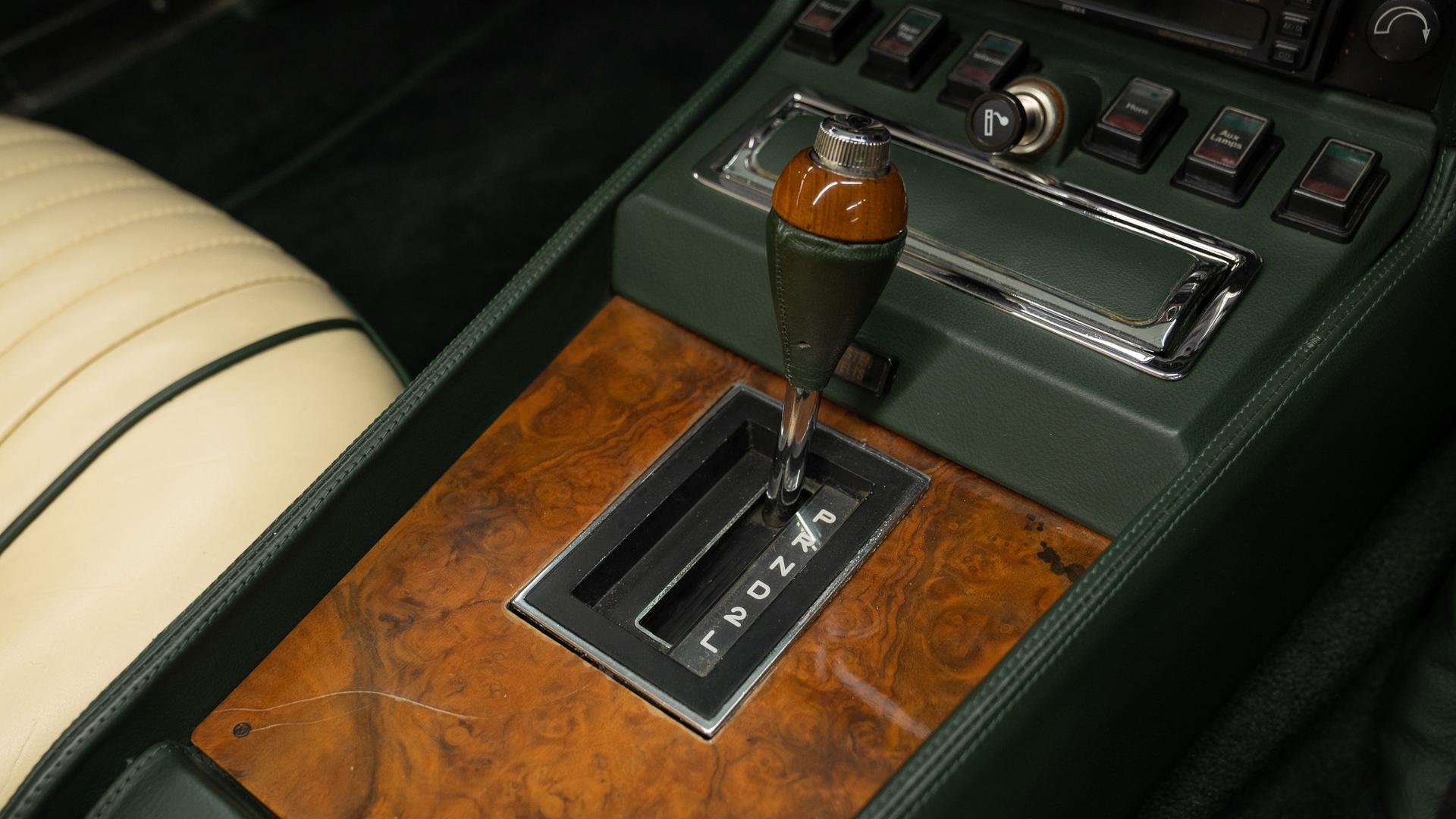 Aston Martin V8 Photo 2f3b7f4b-3116-4d89-8ab9-881157905c8c.jpg