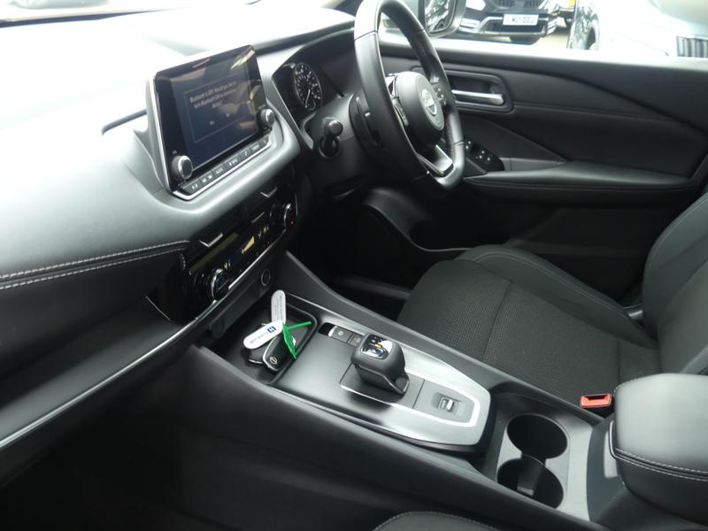 Nissan Qashqai Photo 2f447a25-6746-4ecd-9d19-53f318e42867.jpg
