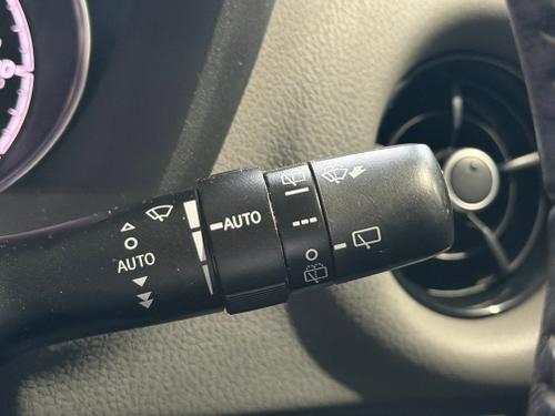 Toyota Yaris Photo 2f58ca0b-1144-41dc-b72b-a6f648149f60.jpeg