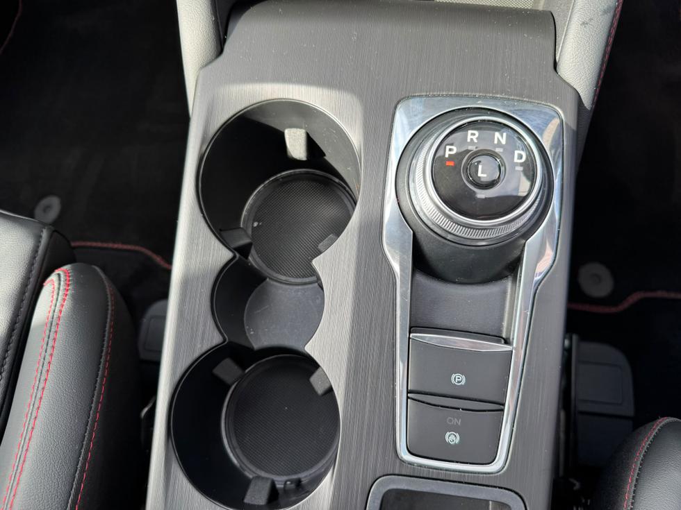 Ford Kuga Photo 2f60b11c-5da3-4bb1-93a9-d21be45436f0.jpeg