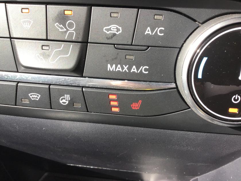 Ford Fiesta Photo 2f6d5d11-4b8d-4c39-9cae-0eafe6e7ff61.jpg