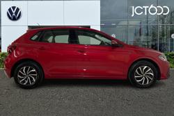 VOLKSWAGEN Polo Photo 4