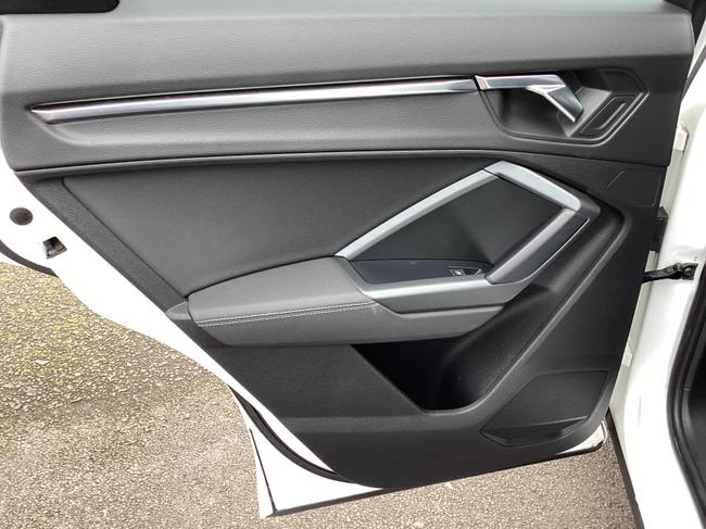 Audi Q3 Photo 2f7f9e93-6233-4b4c-b3e6-90e500cc099b.JPG