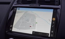 Jaguar E-PACE Photo 22
