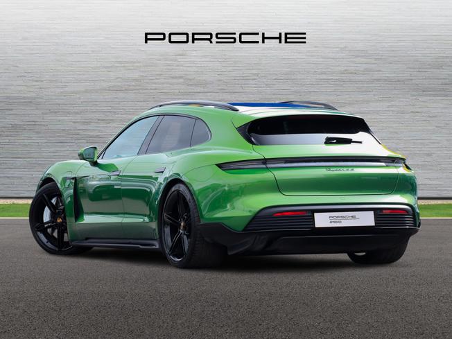 PORSCHE Taycan Photo 2