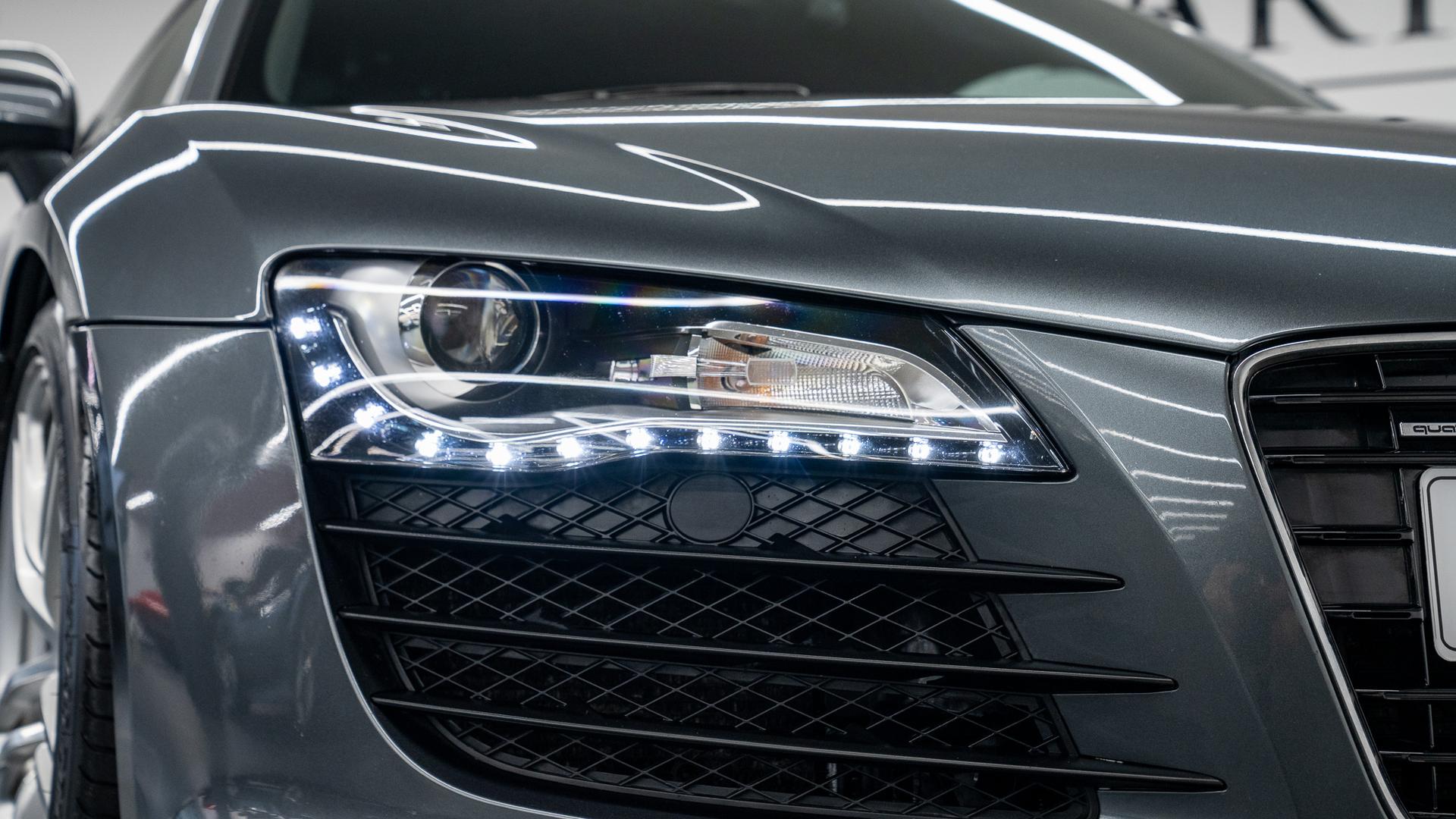 Audi R8 Photo 2f8e1fb7-9fc8-4f3a-8662-3c59275eb87f.jpg