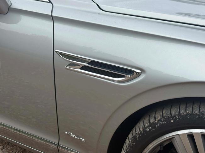 BENTLEY Flying Spur Photo 22