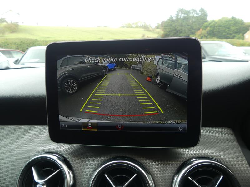 Mercedes-Benz GLA Photo 2fa5f550-e8df-4a14-9d2a-79666459e047.jpg