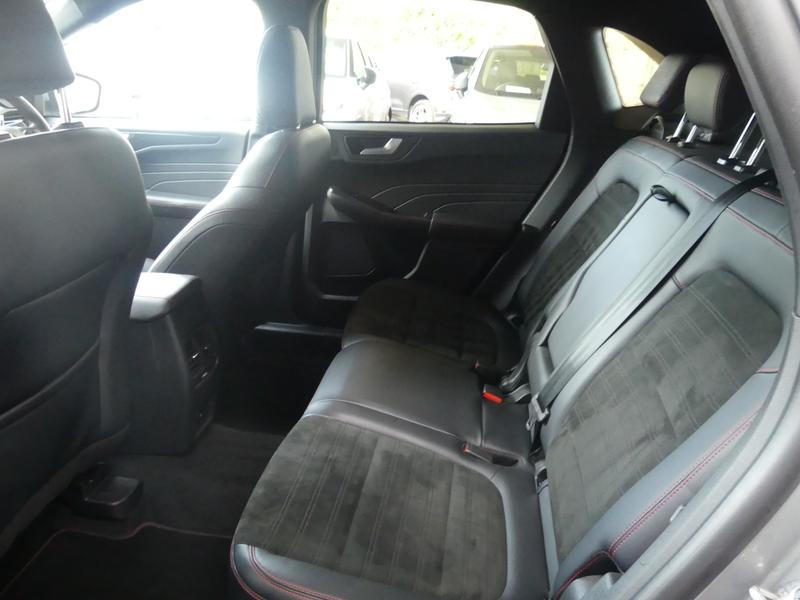 Ford Kuga Photo 2fac4d12-baba-4e23-a9c8-c8cb05e6e8aa.jpg