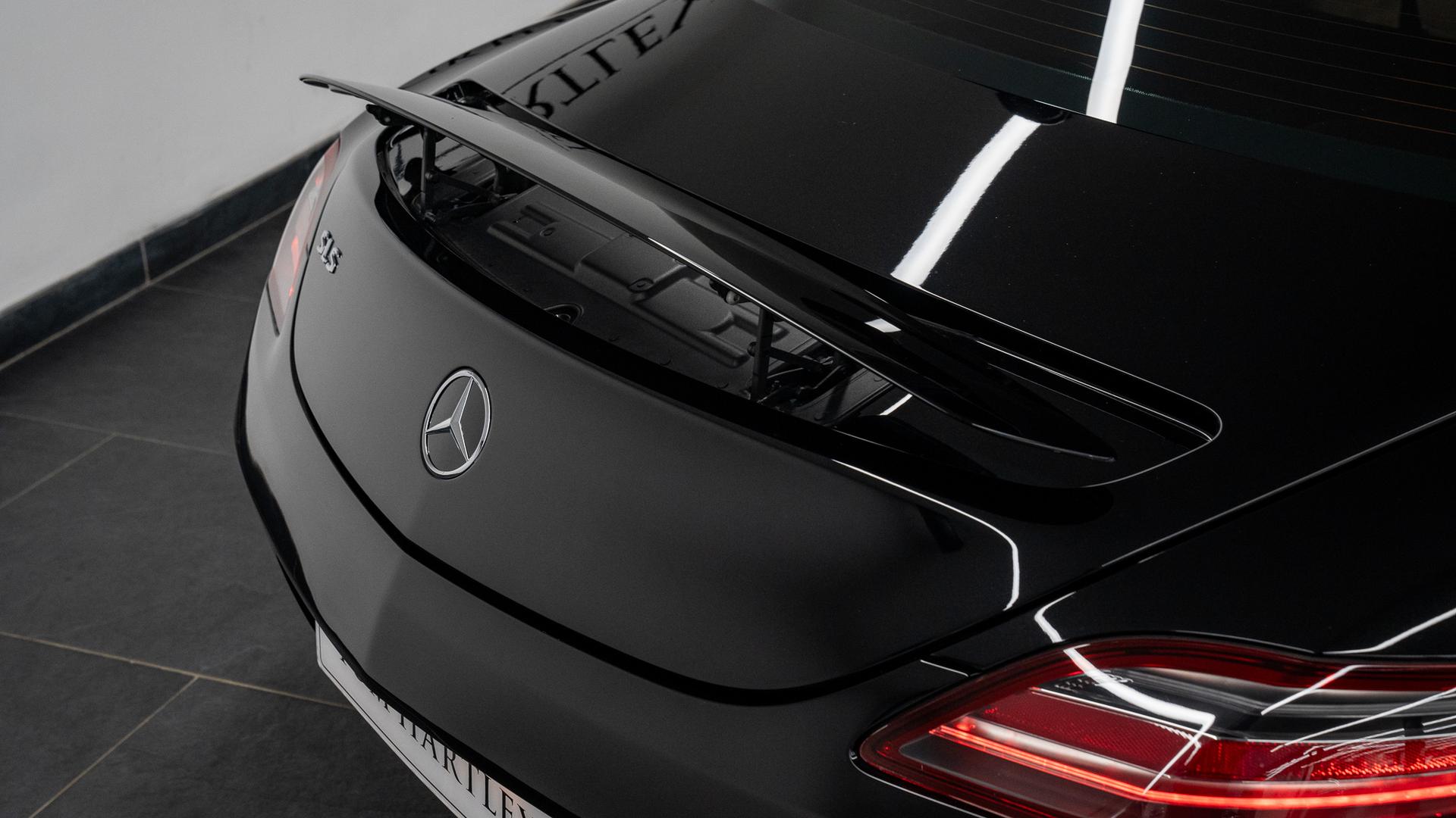 Mercedes-Benz SLS Photo 2fc46f95-c08f-4cf4-a1f8-0ed9997910cf.jpg