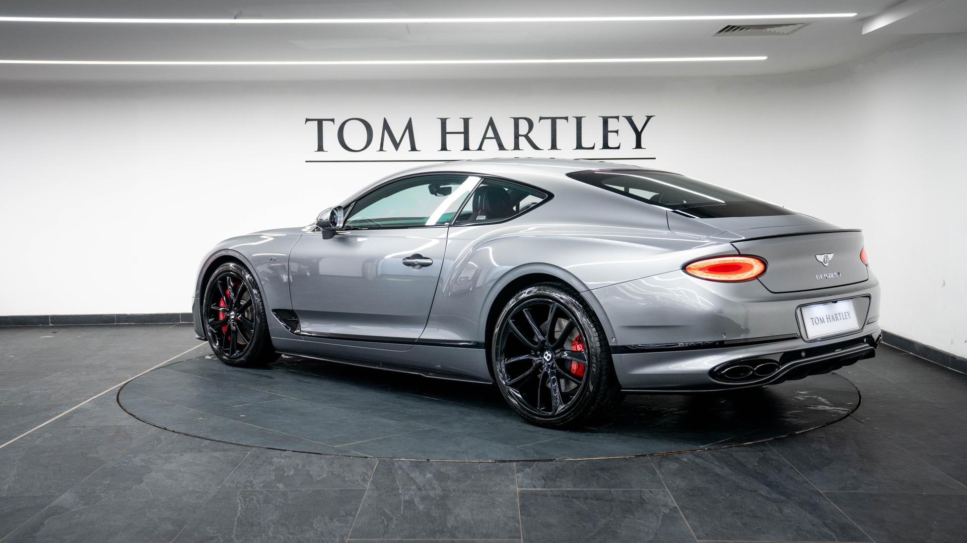Bentley Continental Photo 2fca2646-e864-47a1-aa04-158b58016015.jpg