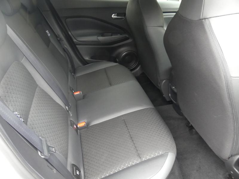 Nissan Juke Photo 3006b367-cf05-471f-b9f8-2df059624aab.jpg