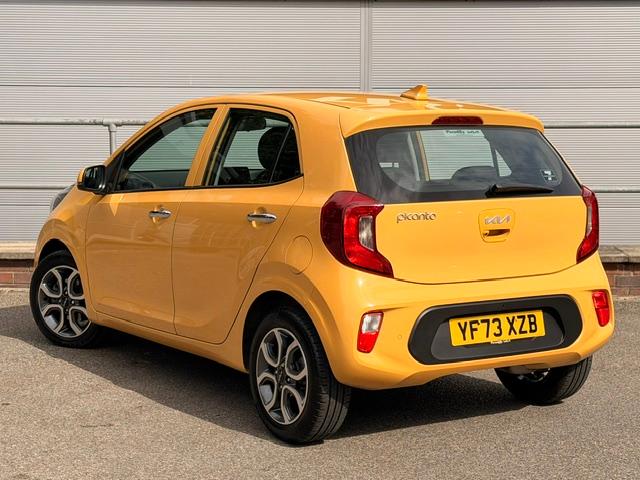 Kia Picanto Photo 300c2f23-f2cd-4df9-a08c-e4d3559106ab.jpg