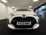 Toyota Yaris Photo 1