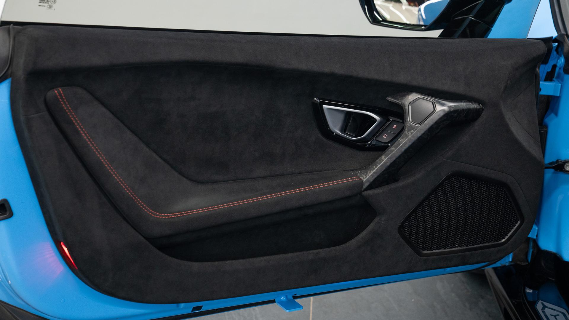 LAMBORGHINI Huracan Photo 303d4401-a497-4c5a-a4a6-67c4bc0c7dc0.jpg