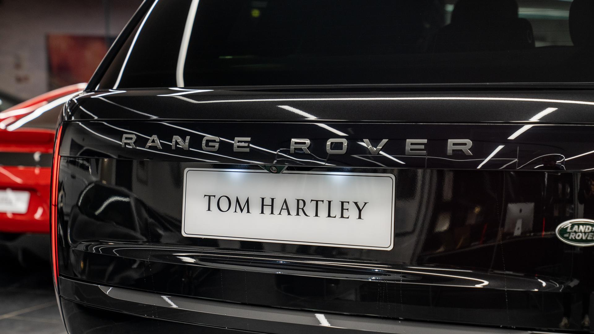 Land Rover Range Rover Photo 3045e1ed-5831-4bf2-b6fc-762a2c587d12.jpg
