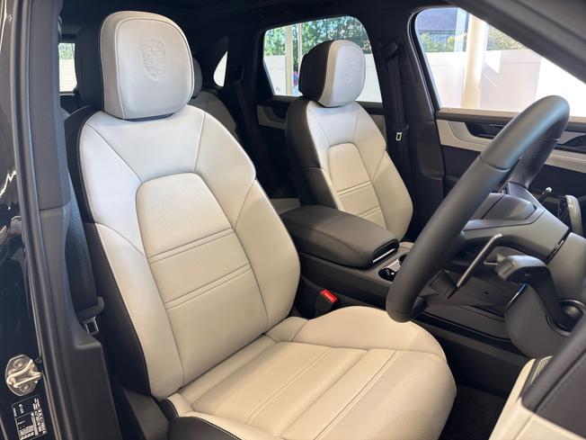 PORSCHE Cayenne Photo 39