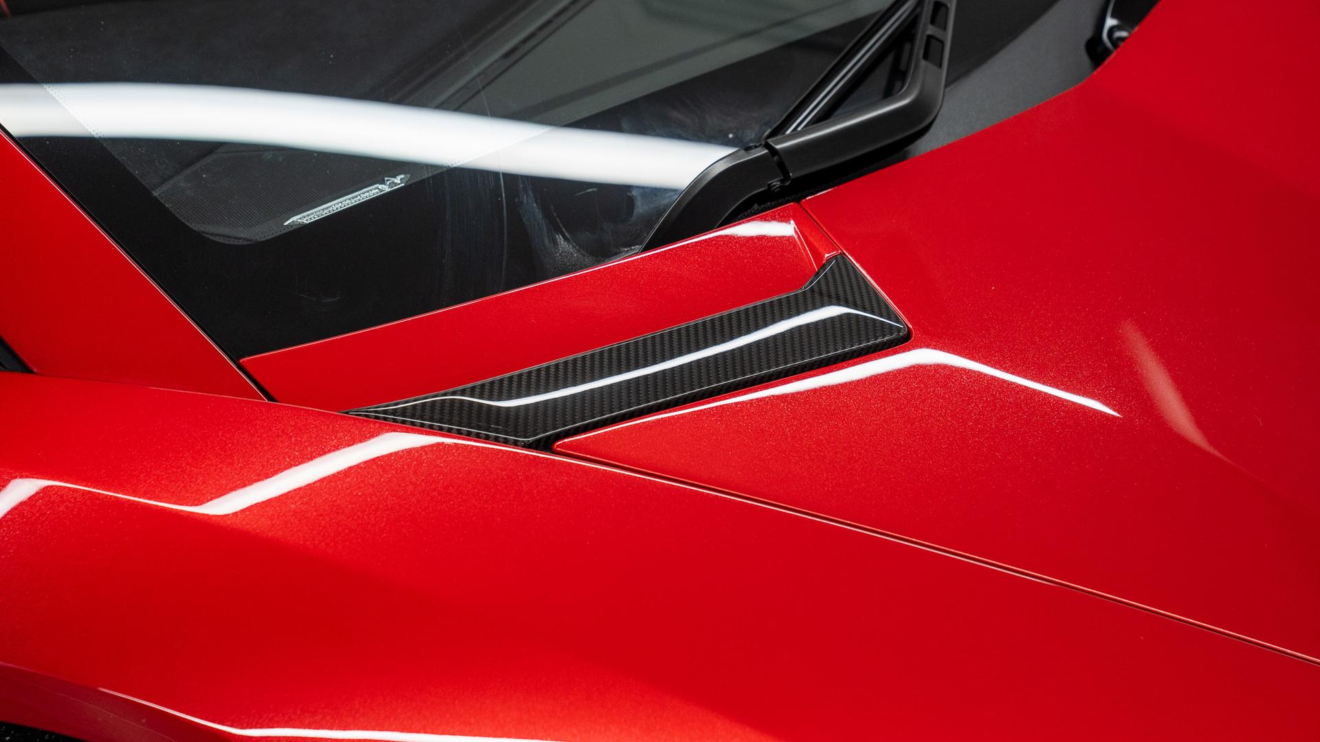 LAMBORGHINI Aventador Photo 306e230f-2aac-4aee-8845-2c3a65ba1b91.jpg