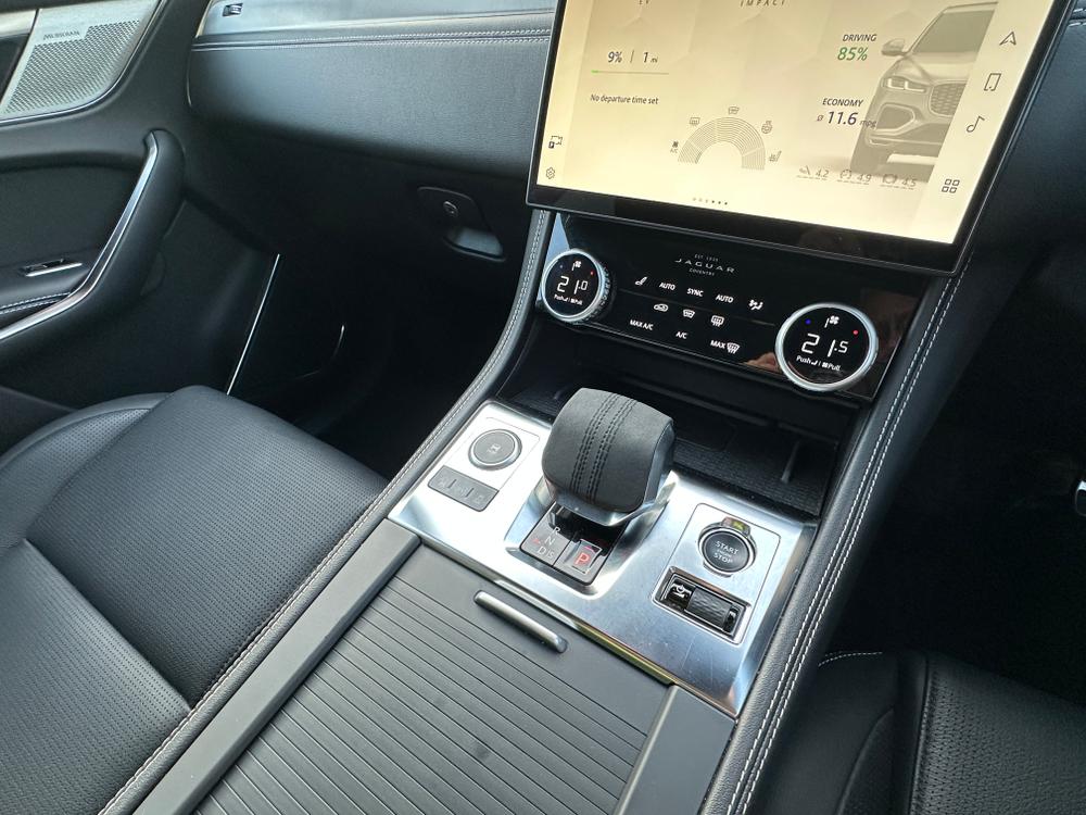 Used Jaguar F-PACE KP73HNM 29
