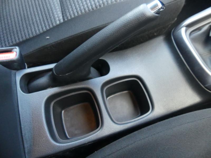 Suzuki S-Cross Photo 3078e788-7388-4f73-82a9-89c0fb605137.jpg