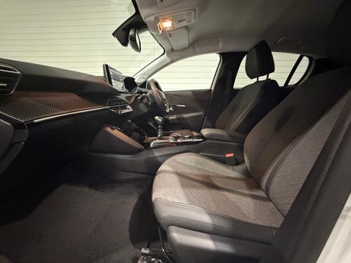 Peugeot 208 Photo 307b2e68-6470-4b0b-b369-2b40b6ea0899.jpeg