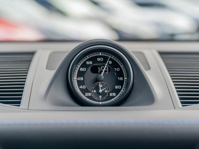 PORSCHE Macan Photo 17