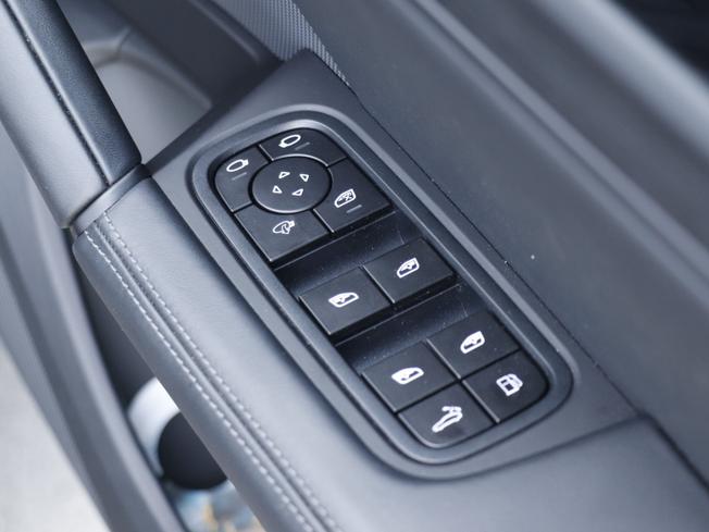 PORSCHE Cayenne Photo 20
