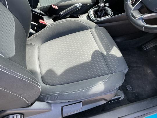 Ford Fiesta Photo 22