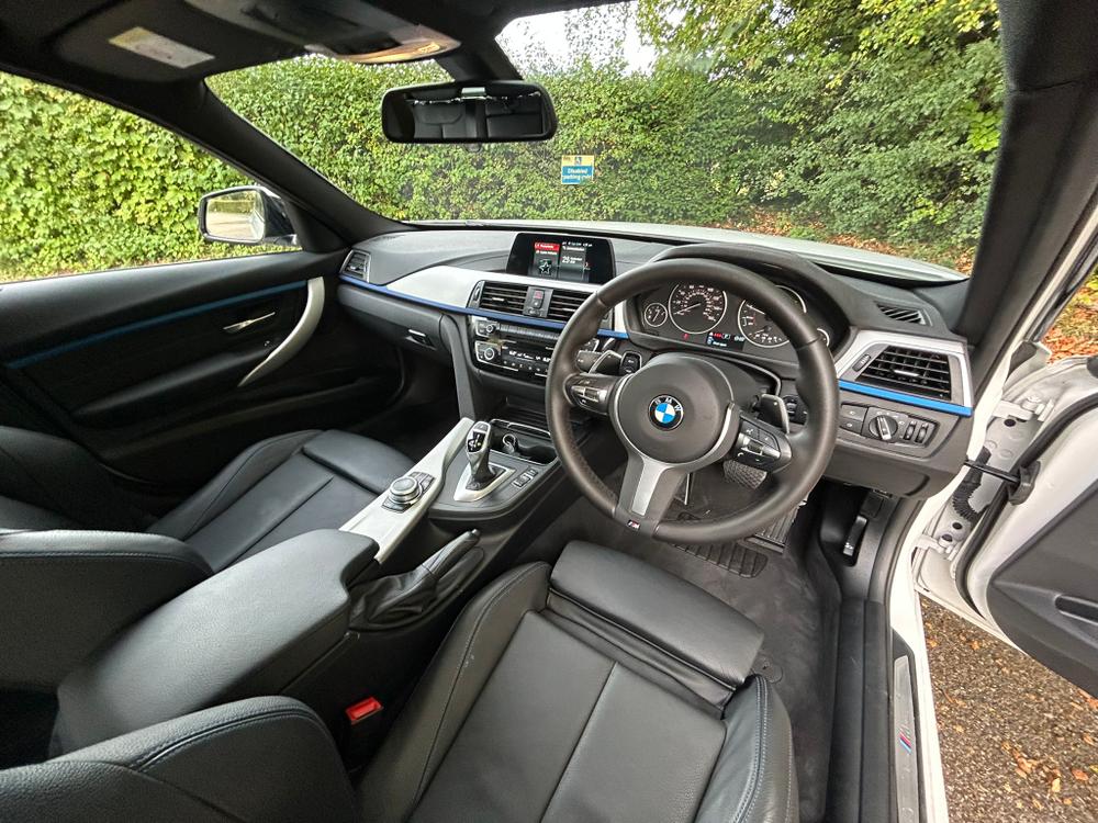 Used BMW 3 Series LJ68ODR 26