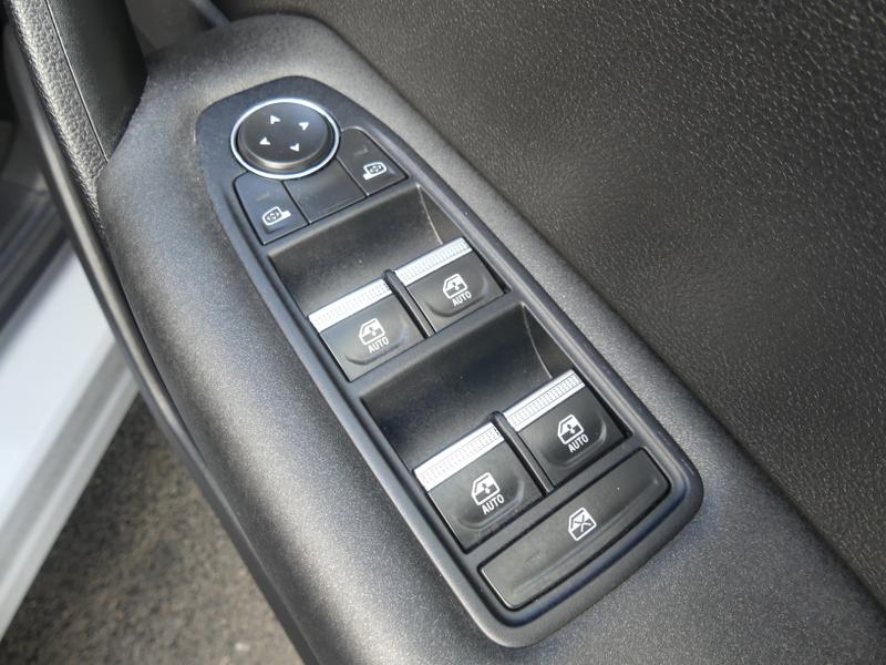 Renault Captur Photo 3097fbb9-e4a5-4164-9e13-9d3d15de8596.jpg