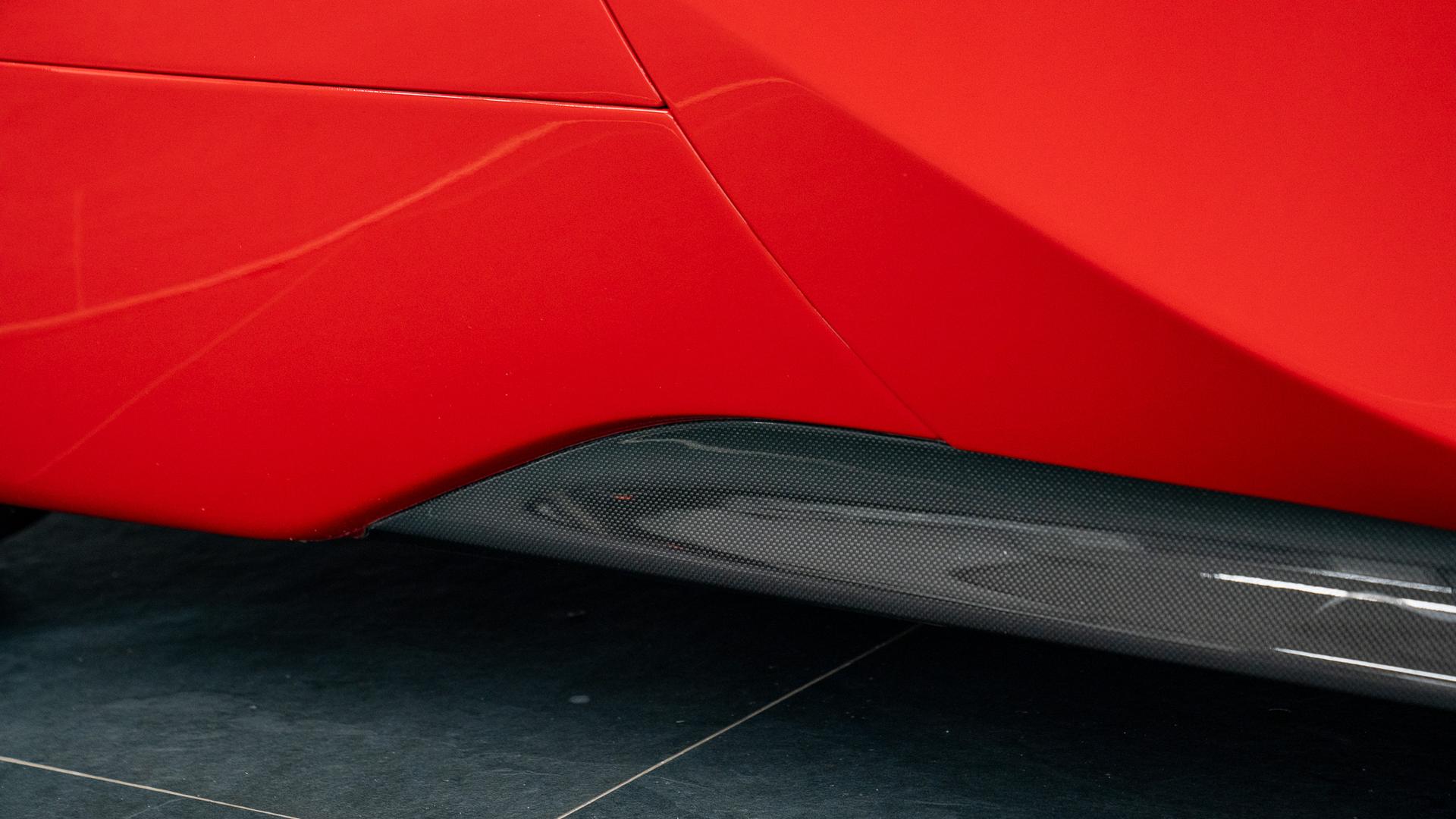 Ferrari SF90 Photo 30a75dd8-67f6-49fc-b5d5-e93e81894c88.jpg
