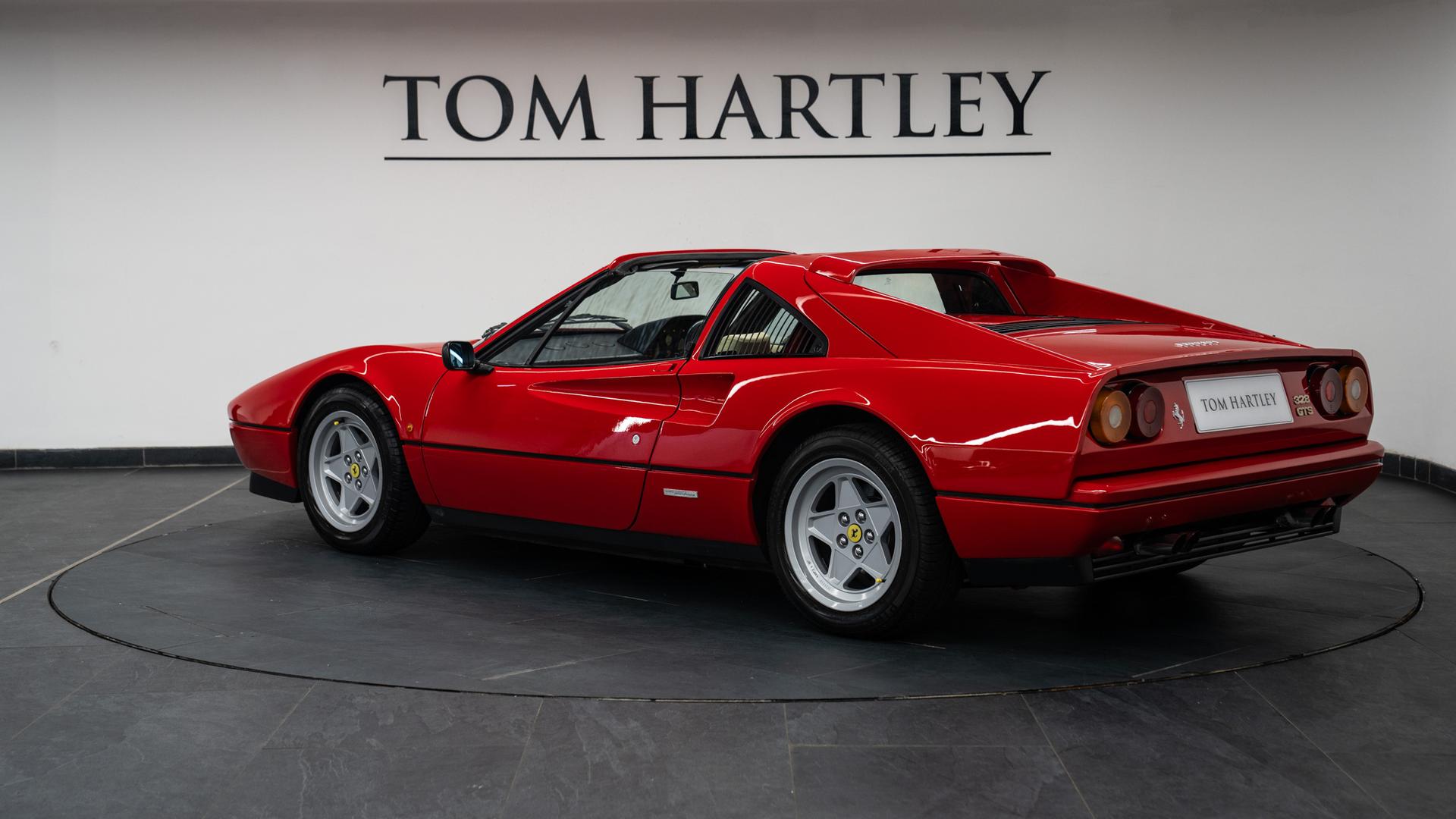 Ferrari 328 Photo 30bc0381-8e28-4576-97db-2bb5ba61cc47.jpg