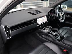 PORSCHE Cayenne Photo 3