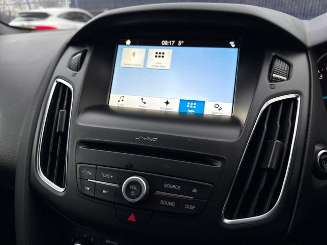 FORD Focus Photo 36