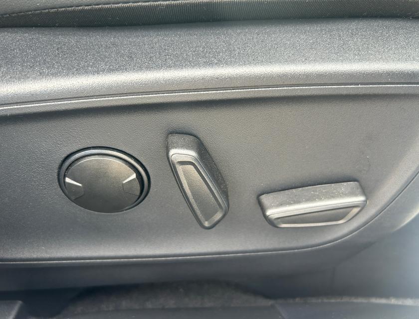 Ford Kuga Photo 30d76822-c5cc-4055-8409-706a4843403e.jpg