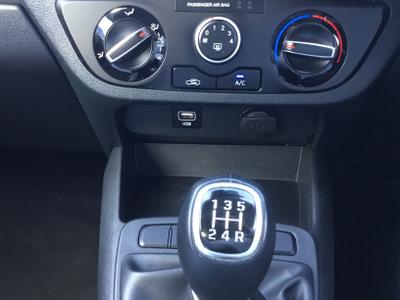 Hyundai i10 Photo 25