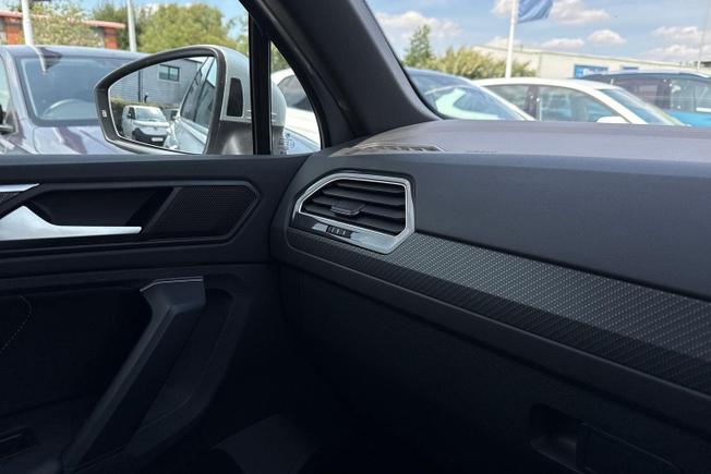 VOLKSWAGEN Tiguan Photo 32