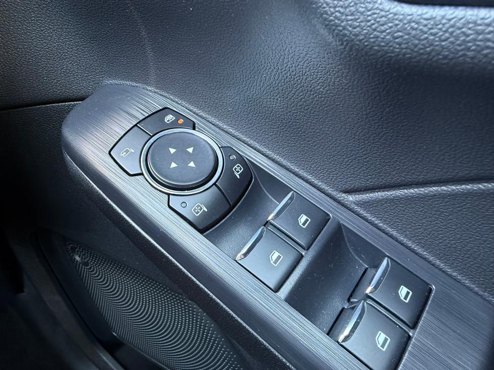 Ford Kuga Photo 310a3030-6ed3-4004-8be3-47014d29391c.JPEG