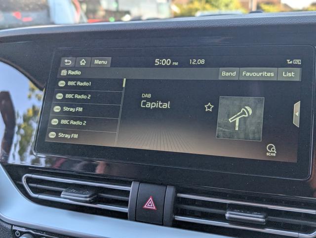 Kia Niro Photo 310c27f4-3955-41cc-b43d-0e653c2cda65.jpg