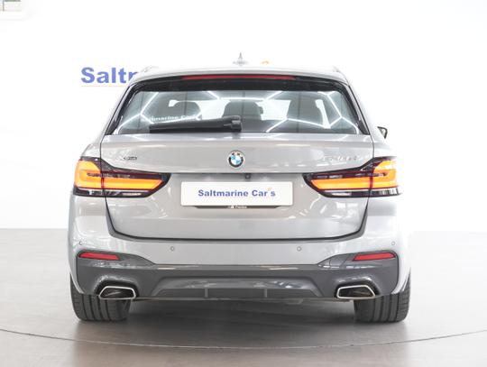 BMW 5 Series Photo 31204edd-14ff-4c0d-bf8e-22ae396c4c8c.jpg