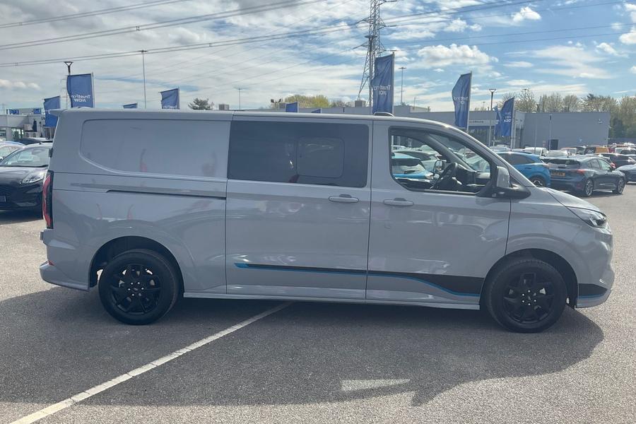Ford TRANSIT CUSTOM Photo 312a081b-e2d5-41b9-a9b0-303f41bc34f9.jpg