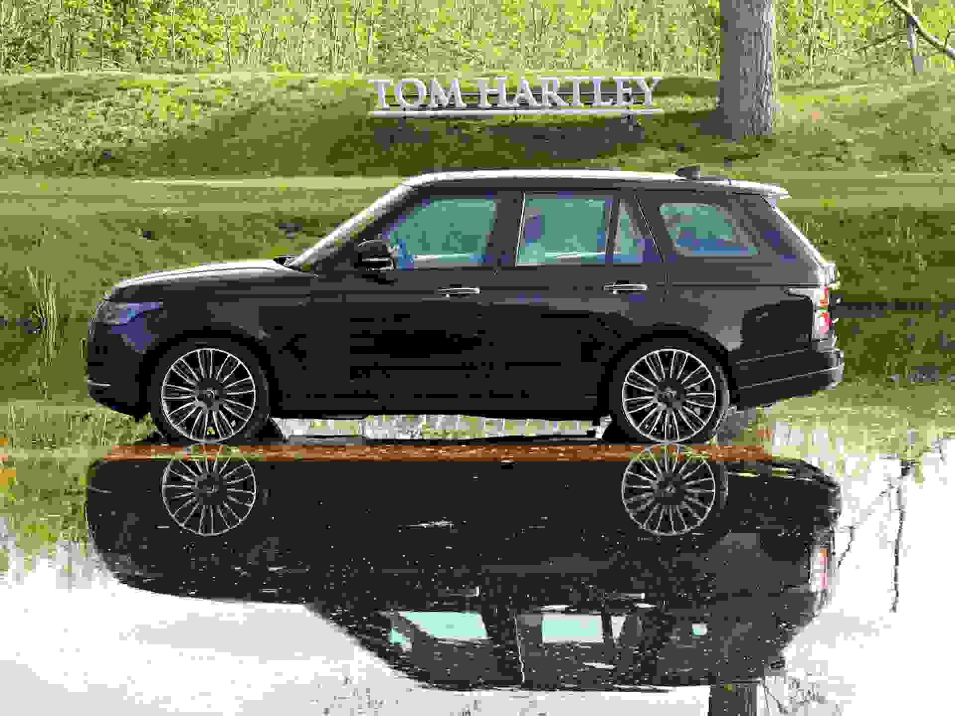 Land Rover Range Rover Photo 3136cf08-3bec-4cc8-87f0-8aeb78cc22f0.jpg