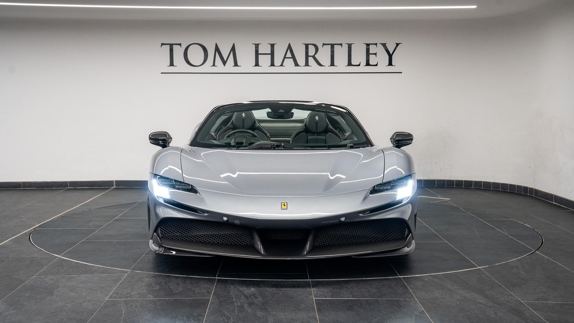 Ferrari SF90 Spider Photo 313f6a35-7e8c-4842-989c-747527d84082.jpg