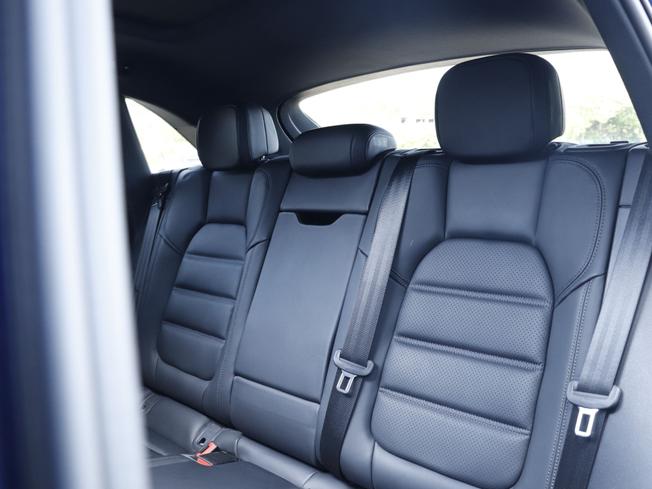 PORSCHE Macan Photo 40