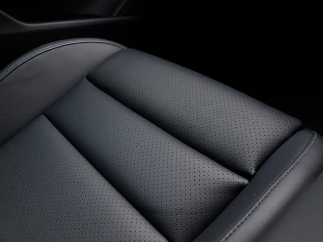 Porsche Taycan Photo 9