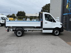 Mercedes-Benz Sprinter Photo 11