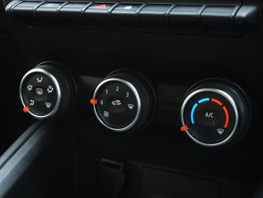 Renault Clio Photo 314d881a-3169-410e-aeee-a0ed516674e3.jpg