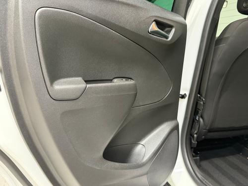 Vauxhall Crossland X Photo 315242d2-5491-430c-8b44-6db854ac4ae0.jpeg