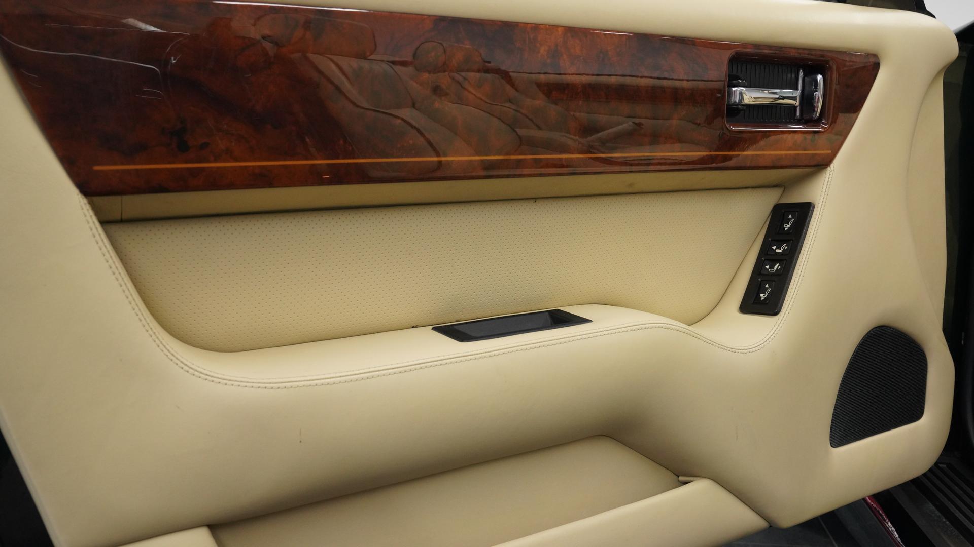 Aston Martin Virage Photo 31548aaa-7335-46ad-be82-7da9d8fbd3bf.jpg