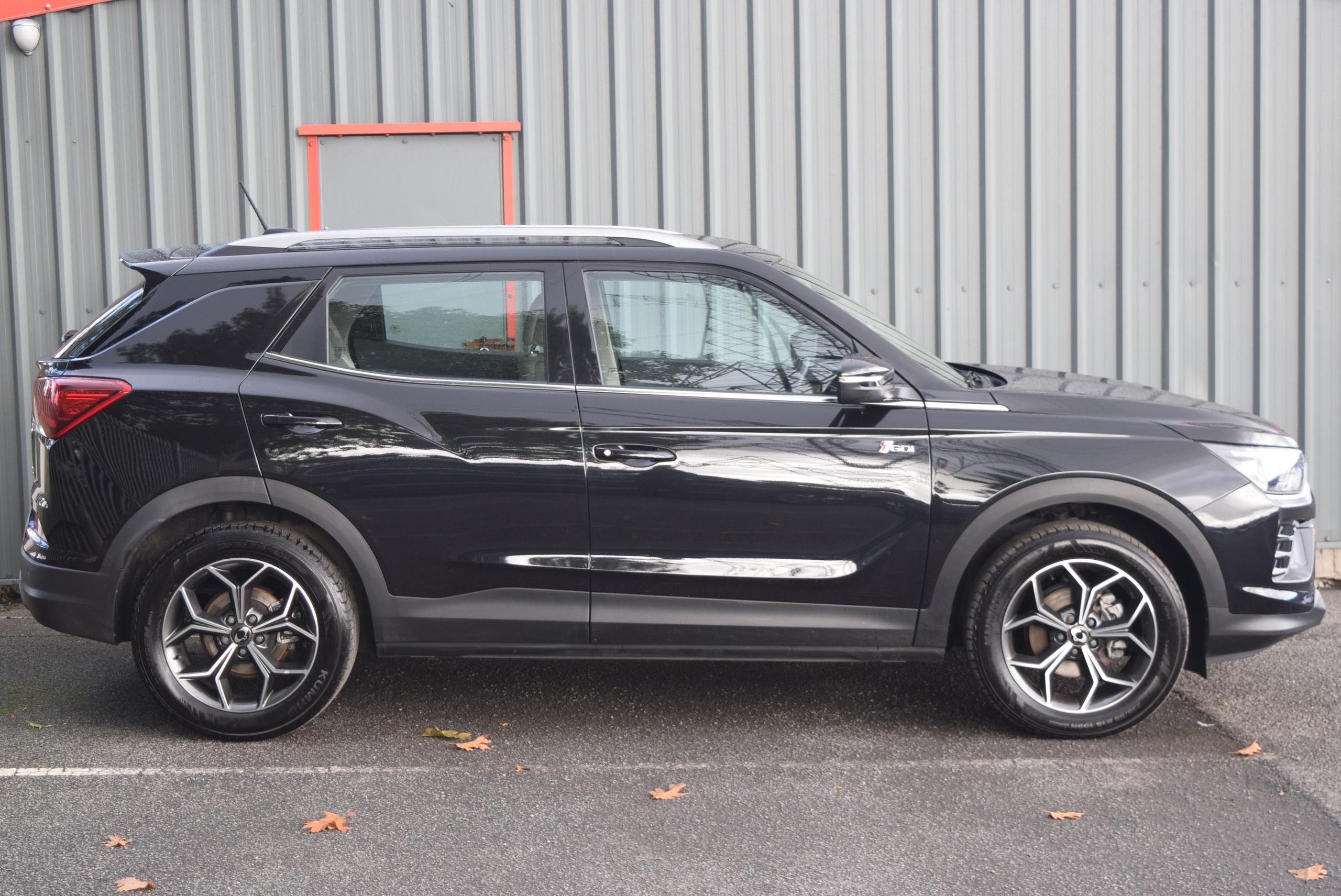 2023 SsangYong KORANDO 1.5 Ventura 5dr - vehicle photo 3 for sale on PureCar